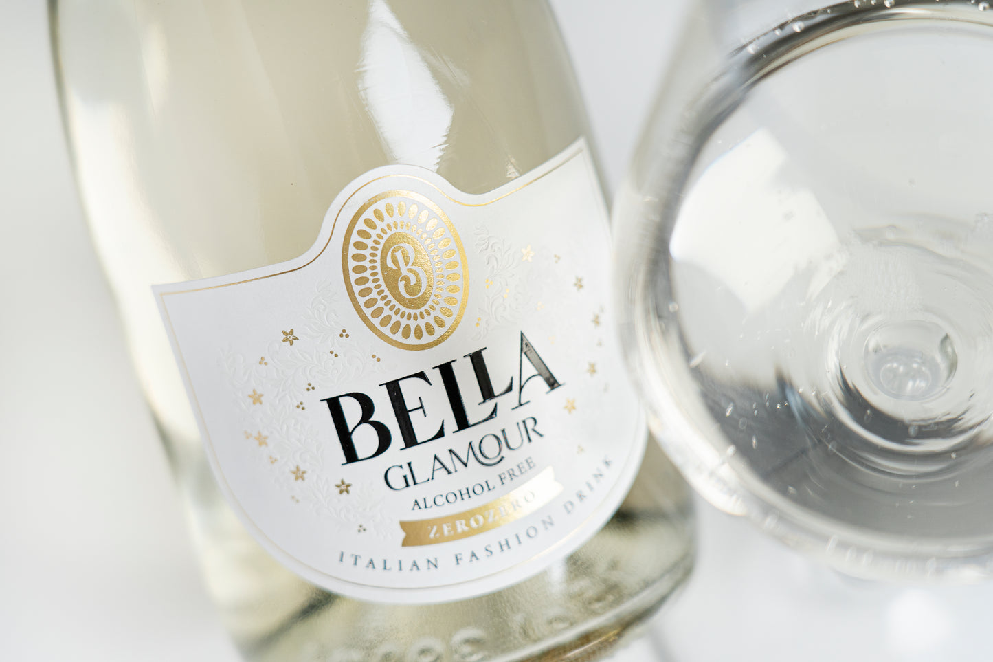 BELLA Glamour ZeroZero -alkoholmentes pezsgő fehér bor